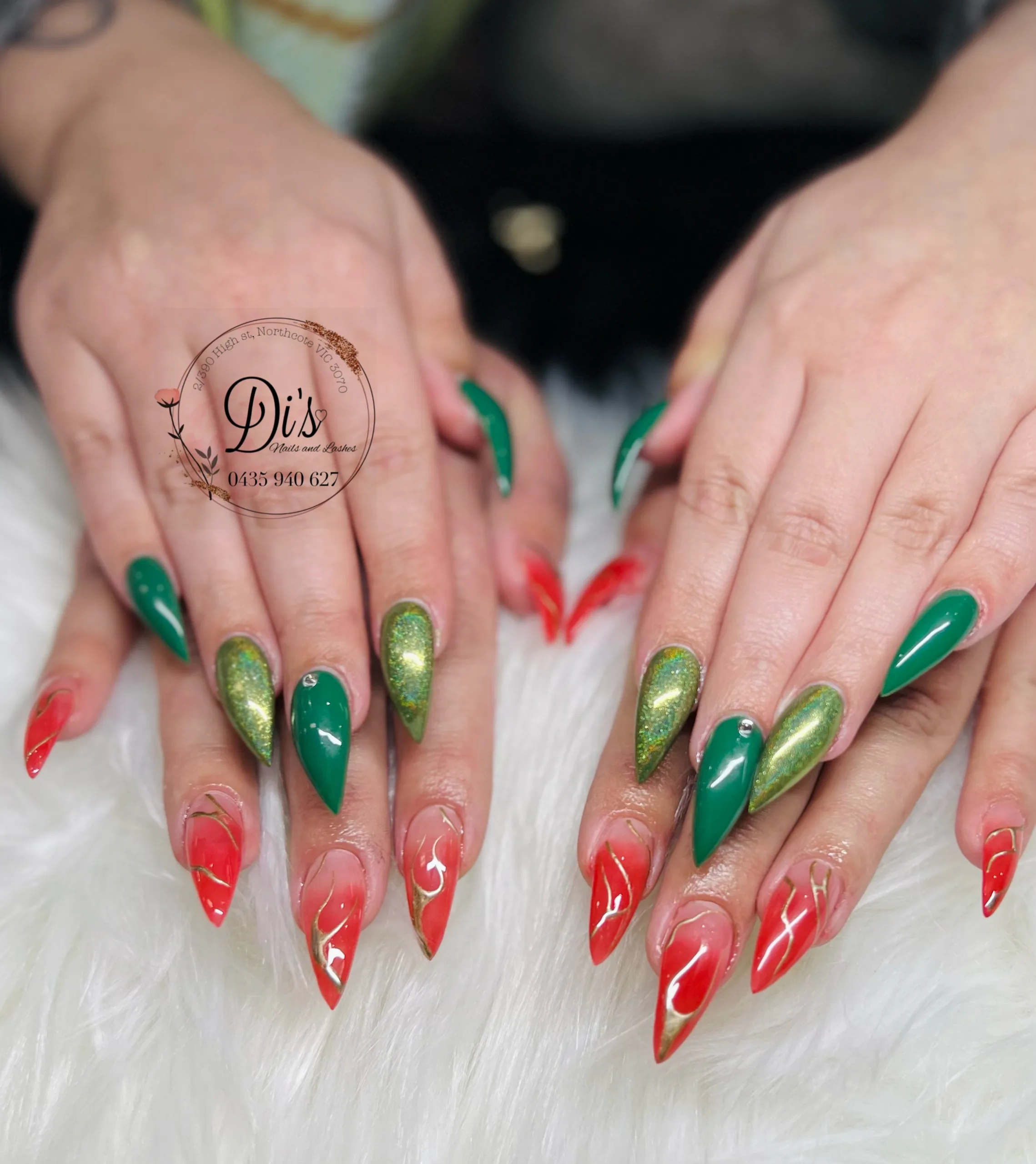 Red green gold marble stiletto Christmas nail set, two hands